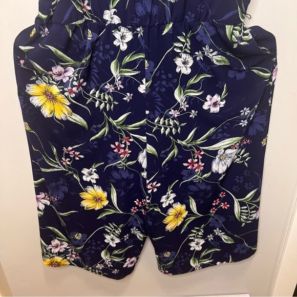 Reitman's Floral Navy Blue Wide Leg Cropped Jumpsuit Size XXL - Picture 3 of 10